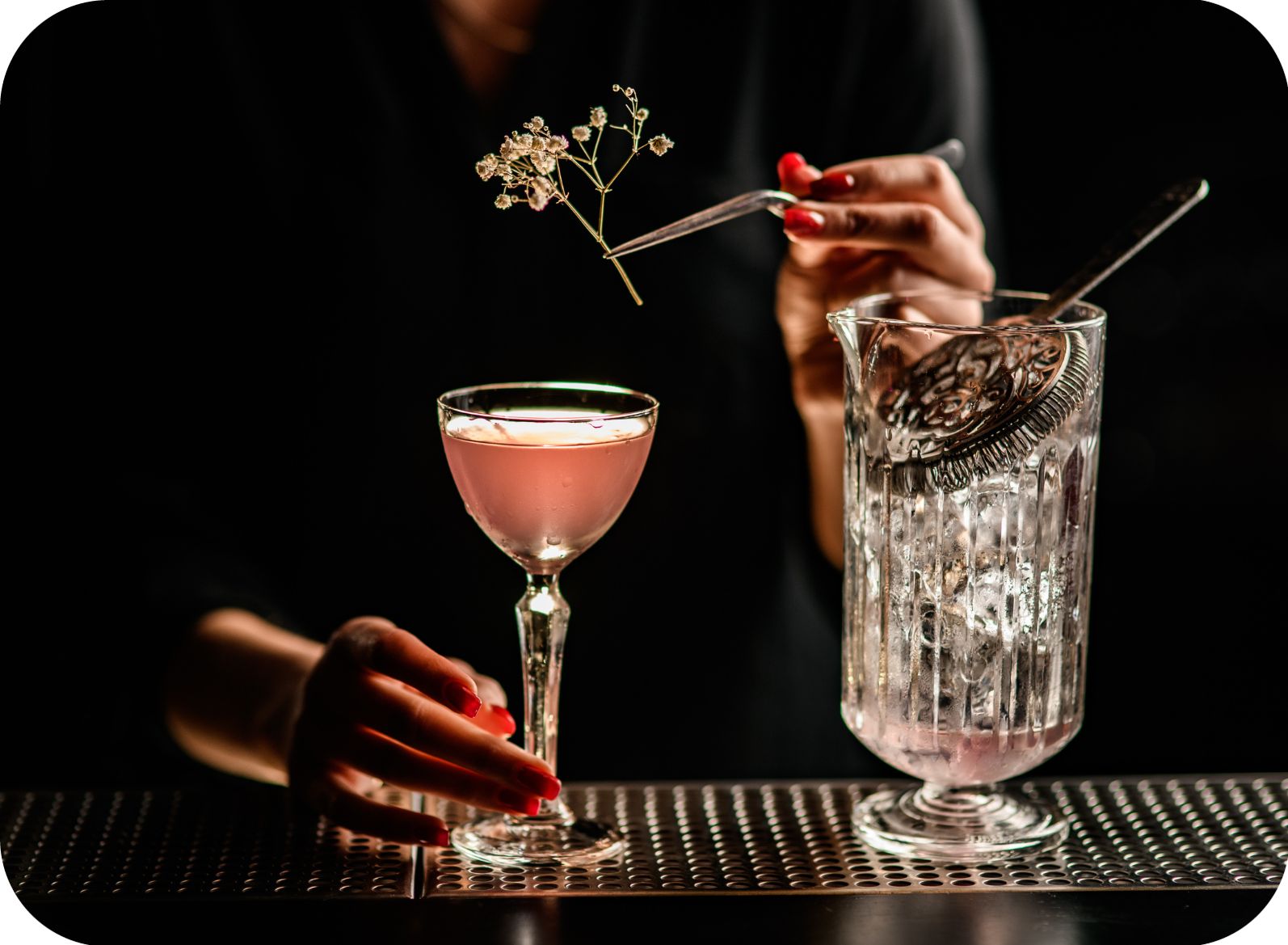 bar tender making cocktail