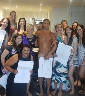 Shell and Vicks with their group and the model, holding up their sketches
